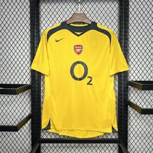Arsenal 05/06 Away
