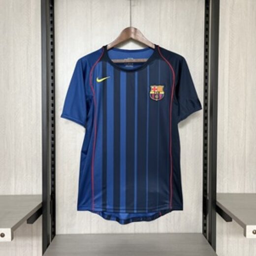 Barcelona Away 04/05