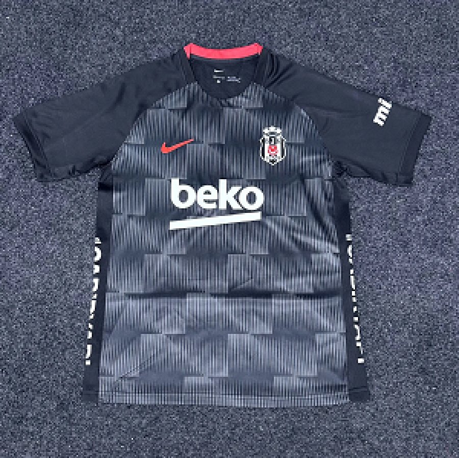 Beşiktaş 3rd jersey 26/27
