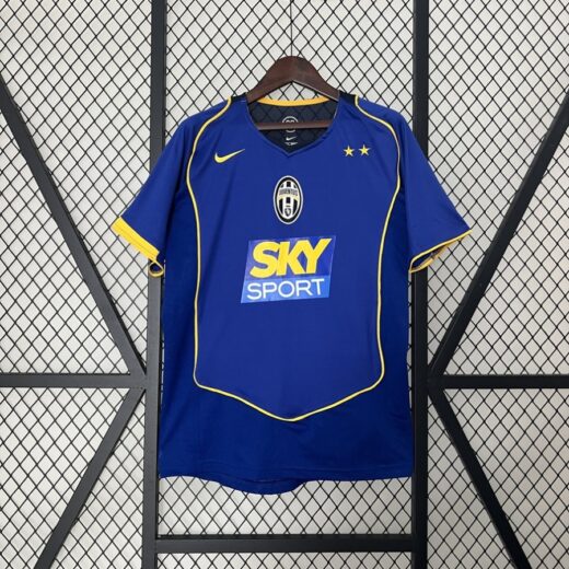 Juventus Away 04/05