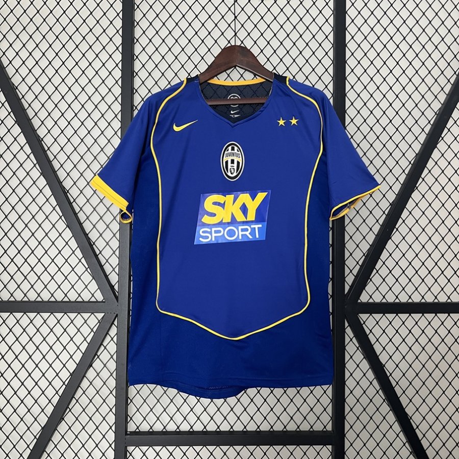 Juventus Away 04/05
