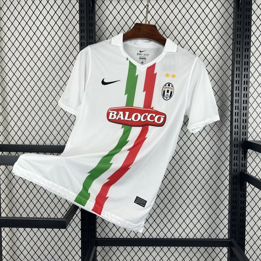 Juventus Away 10/11