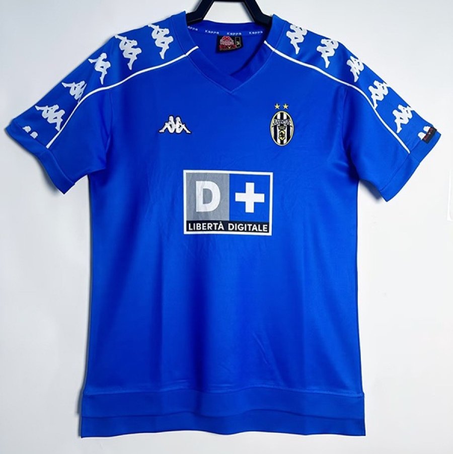 Juventus Away 99/00