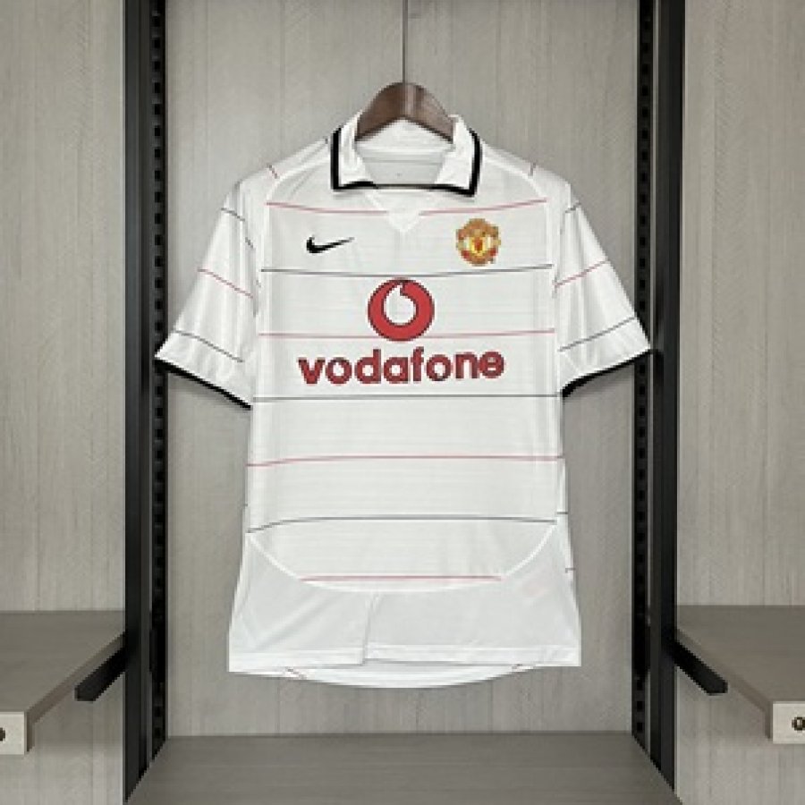 Manchester United Away 04/06