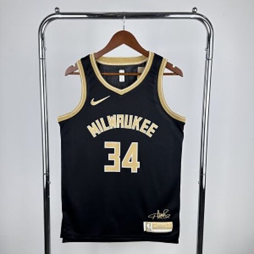 Milwaukee Bucks Select 24/26