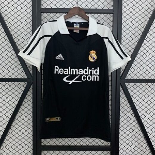 Real Madrid 01/02 Away