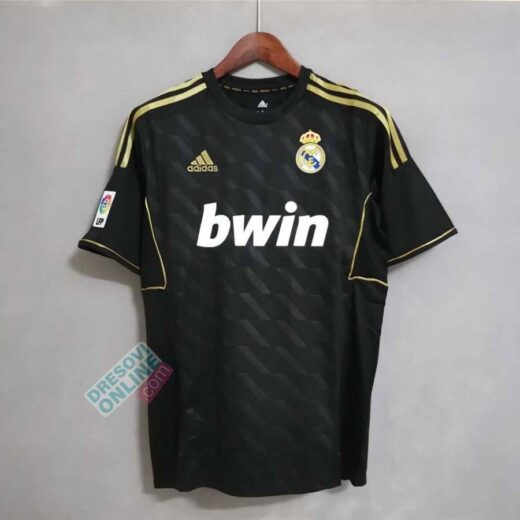 Real Madrid 11-12 Away